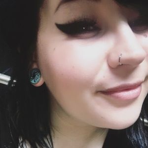 Meet your Posher, April